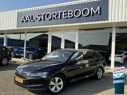 Zwart Gebruikt 2022 Skoda Superb Business Line Stationwagen | € 24.995 (Eerlijke prijs)