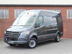 Grijs Gebruikt 2024 Mercedes Sprinter Van | € 45.500 (Goede deal)