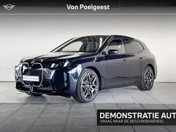 M carbonschwarz metallic (zwart metallic) Gebruikt 2025 BMW iX M Sport SUV | € 120.500