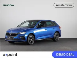 Blauw, metallic lak Nieuw 2025 Skoda Scala Monte Carlo Hatchback | € 36.449 (Duur)