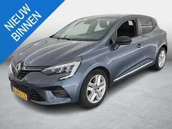Grijs Gebruikt 2021 Renault Clio V Zen Hatchback | € 13.450 (Eerlijke prijs)