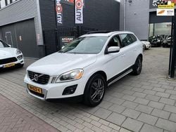 Wit, metallic lak Gebruikt 2010 Volvo XC60 Summum SUV | € 9.999