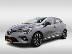 Grijs Gebruikt 2023 Renault Clio V Techno Hatchback | € 21.900 (Eerlijke prijs)