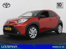 Rood metallic Gebruikt 2022 Toyota Aygo Envy Hatchback | € 22.450 (Iets duurder)