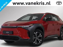 Rood Nieuw 2025 Toyota bZ4X SUV | € 47.635 (Eerlijke prijs)