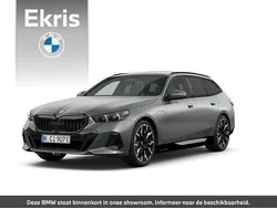 Grijs Nieuw 2025 BMW 550e M Sport Stationwagen | € 118.699 (Duur)