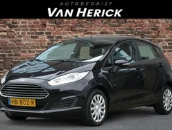Zwart Gebruikt 2015 Ford Fiesta Style Hatchback | € 6.445 (Goede deal)