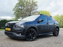 Zwart Gebruikt 2015 Citroën C4 Cactus PureTech Hatchback | € 4.999 (Eerlijke prijs)