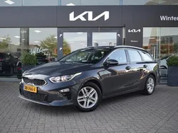 Grijs, metallic lak Gebruikt 2018 Kia Ceed Sportswagon Stationwagen | € 15.455 (Iets duurder)