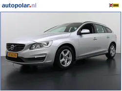 Grijs, metallic lak Gebruikt 2015 Volvo V60 Momentum Stationwagen | € 12.950 (Eerlijke prijs)