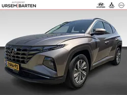 Silky bronze (bruin metallic) Gebruikt 2024 Hyundai Tucson Comfort SUV | € 36.230 (Goede deal)