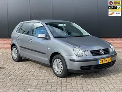 Grijs Gebruikt 2004 VW Polo Hatchback | € 5.950