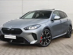 Grijs Gebruikt 2025 BMW 120 Comfort Edition Hatchback | € 54.750