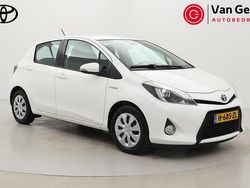 Wit Gebruikt 2013 Toyota Yaris Hybrid Hatchback | € 11.499 (Eerlijke prijs)