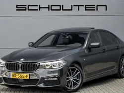 Grijs, metallic lak Gebruikt 2017 BMW 530 Comfort Edition Sedan | € 25.900