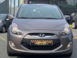 Grijs Gebruikt 2013 Hyundai ix20 Hatchback | € 11.499 (Eerlijke prijs)