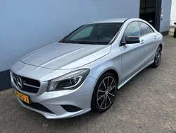 Grijs Gebruikt 2013 Mercedes CLA180 Prestige Sedan | € 14.950 (Eerlijke prijs)