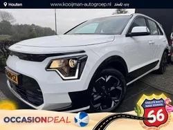 Clear white Gebruikt 2023 Kia e-Niro Comfort SUV | € 31.400 (Eerlijke prijs)