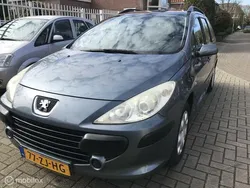 Grijs Gebruikt 2008 Peugeot 307 Stationwagen | € 1.750 (Iets duurder)