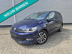 Blauw, metallic lak Gebruikt 2017 VW Touran Comfortline MPV | € 17.888 (Eerlijke prijs)