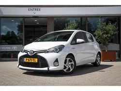 Wit Gebruikt 2016 Toyota Yaris Trend Hatchback | € 11.950 (Eerlijke prijs)