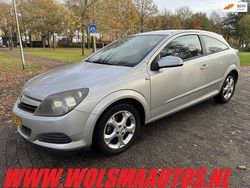 Grijs Gebruikt 2005 Opel Astra GTC Enjoy Hatchback | € 1.250 (Eerlijke prijs)