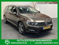 Grijs, metallic lak Gebruikt 2016 VW Passat Highline Stationwagen | € 13.935 (Goede deal)