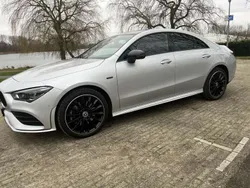 Grijs Gebruikt 2020 Mercedes CLA250 Business Sedan | € 32.950 (Eerlijke prijs)