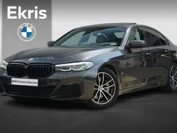 Grijs Gebruikt 2022 BMW 530 M Sport Sedan | € 45.950 (Eerlijke prijs)