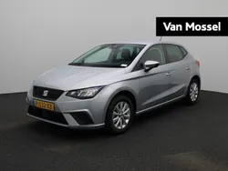 Grijs Gebruikt 2023 Seat Ibiza Business Hatchback | € 18.400 (Eerlijke prijs)