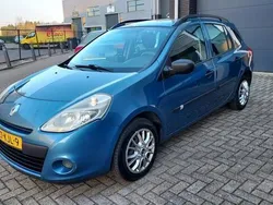 Blauw Gebruikt 2009 Renault Clio GrandTour Stationwagen | € 2.250 (Eerlijke prijs)