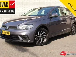 Grijs Gebruikt 2022 VW Polo Business Hatchback | € 19.950 (Eerlijke prijs)