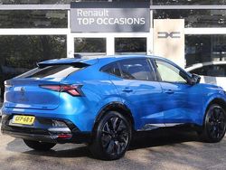 Twotone bleu sommet (rrk) & noir étoilé (gne) Gebruikt 2024 Renault Rafale Esprit Alpine SUV | € 44.945 (Eerlijke prijs)