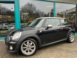 Zwart Gebruikt 2011 Mini Cooper Hatchback | € 7.900 (Iets duurder)