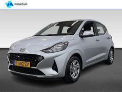 Grijs Gebruikt 2023 Hyundai i10 Comfort Hatchback | € 14.740 (Eerlijke prijs)