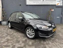 Zwart Gebruikt 2015 VW Golf VII LOUNGE Hatchback | € 13.995 (Eerlijke prijs)