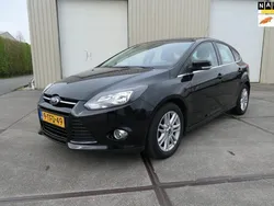 Zwart, metallic lak Gebruikt 2014 Ford Focus Titanium Hatchback | € 12.495 (Iets duurder)