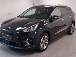 Zwart, metallic lak Gebruikt 2022 Kia e-Niro SUV | € 23.949