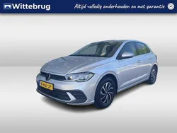 Grijs Gebruikt 2021 VW Polo Life Hatchback | € 19.450 (Eerlijke prijs)