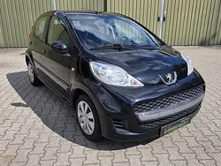 Zwart Gebruikt 2009 Peugeot 107 Hatchback | € 1.750 (Goede deal)