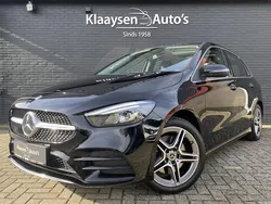 Zwart Gebruikt 2022 Mercedes B250 AMG line MPV | € 31.950 (Eerlijke prijs)