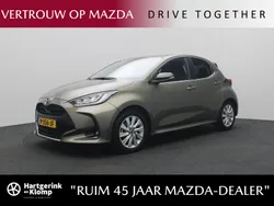 Groen, metallic lak Gebruikt 2022 Mazda 2 Hatchback | € 19.950 (Eerlijke prijs)