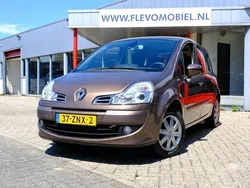 Bruin Gebruikt 2013 Renault Grand Modus Night&Day MPV | € 7.250 (Eerlijke prijs)