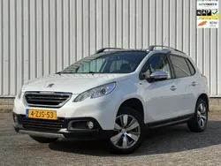 Wit, metallic lak Gebruikt 2015 Peugeot 2008 Style SUV | € 7.249 (Goede deal)