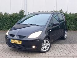 Zwart (metallic) Gebruikt 2008 Mitsubishi Colt Hatchback | € 2.450 (Eerlijke prijs)