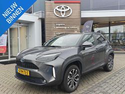 Grijs Gebruikt 2024 Toyota Yaris Cross Style SUV | € 28.900 (Eerlijke prijs)