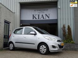 Grijs Gebruikt 2012 Hyundai i10 Hatchback | € 4.250 (Eerlijke prijs)