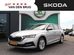 Grijs Gebruikt 2024 Skoda Octavia Business Line Stationwagen | € 24.195 (Goede deal)