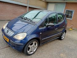 Blauw Gebruikt 2000 Mercedes A140 Avantgarde MPV | € 1.500 (Super prijs)
