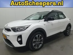 Wit, metallic lak Gebruikt 2019 Kia Stonic SUV | € 14.995 (Eerlijke prijs)